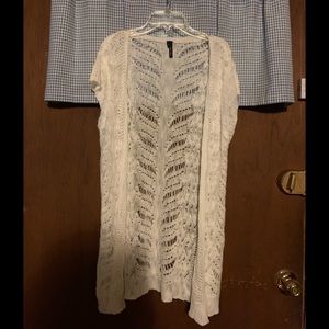 Maurices Cardigan   Size Large